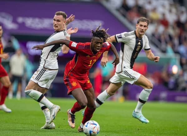 DOHA, QATAR - Sunday, November 27, 2022: Spain's Nico Williams (C) during the FIFA World Cup Qatar 2022 Group E match between Spain and Germany at the Al Bayt Stadium. The game ended in a 1-1 draw. (Pic by David Rawcliffe/Propaganda)