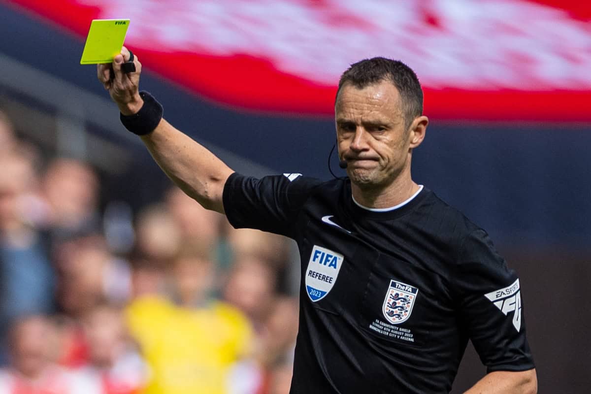 LONDON, ENGLAND - Sunday, August 6, 2023: Arsenal's manager Mikel Arteta is shown a yellow card by referee Stuart Attwell during the FA Community Shield match between Manchester City FC and Arsenal FC at Wembley Stadium. Arsenal won 4-1 on penalties. (Pic by David Rawcliffe/Propaganda)