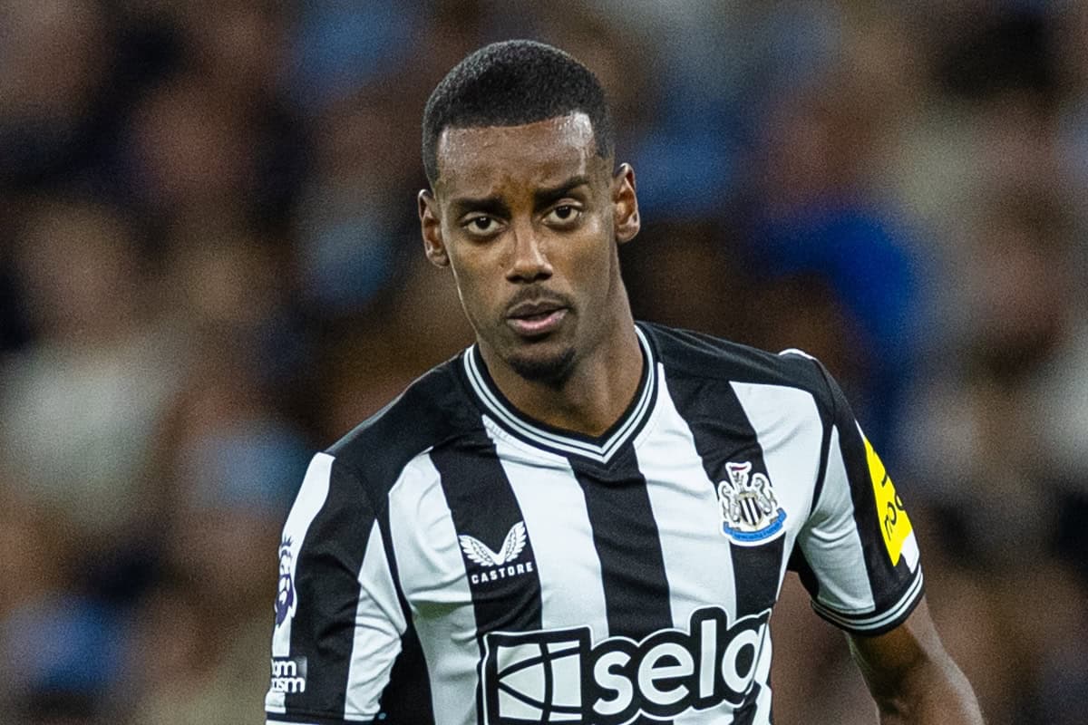 MANCHESTER, ENGLAND - Saturday, August 19, 2023: Newcastle United's Alexander Isak during the FA Premier League match between Manchester City FC and Newcastle United FC at the City of Manchester Stadium. Man City won 1-0. (Pic by David Rawcliffe/Propaganda)