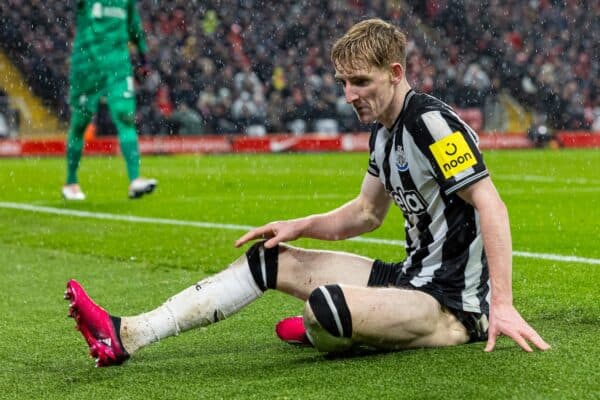 LIVERPOOL, ENGLAND - Monday, January 1, 2024: Newcastle United's Anthony Gordon during the FA Premier League match between Liverpool FC and Newcastle United FC on New Year's Day at Anfield. Liverpool won 4-2. (Photo by David Rawcliffe/Propaganda)