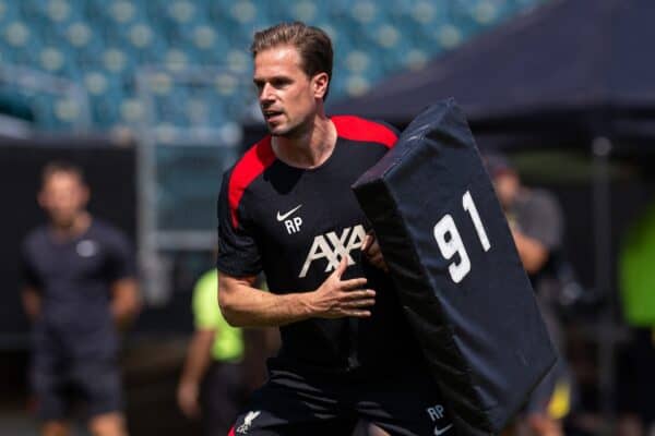 PHILADELPHIA - Sunday, July 28, 2024: Liverpool's lead physical performance coach Ruben Peeters during an open training session at Lincoln Financial Field on day five of the club's pre-season tour of the USA. (Photo by David Rawcliffe/Propaganda)