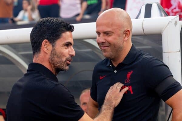 PHILADELPHIA - Wednesday, July 31, 2024: Liverpool's head coach Arne Slot (R) and Arsenal's manager Mikel Arteta during a pre-season friendly match between Liverpool FC and Arsenal FC at the Lincoln Financial Field on day eight of the club's pre-season tour of the USA. Liverpool won 2-1. (Photo by David Rawcliffe/Propaganda)