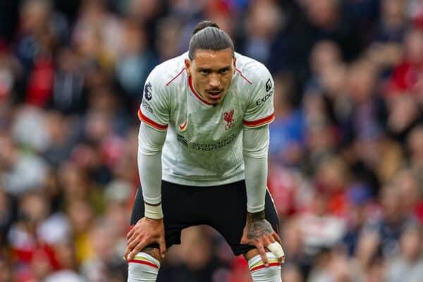 MANCHESTER, INGHILTERRA - Domenica 1 settembre 2024: Darwin Núñez del Liverpool durante la partita della FA Premier League tra Manchester United FC e Liverpool FC all'Old Trafford. Il Liverpool ha vinto 3-0. (Foto di David Rawcliffe/Propaganda)