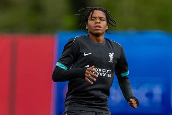 MAILAND, ITALIEN – Dienstag, 17. September 2024: Liverpools Ersatzspieler Rio Ngumoha während des Spiels der UEFA Youth League am 1. Spieltag zwischen den U19-Spielern des AC Mailand und den U19-Spielern des FC Liverpool im Centro Sportivo Vismara. Das Spiel endete 0:0. (Foto von David Rawcliffe/Propaganda)