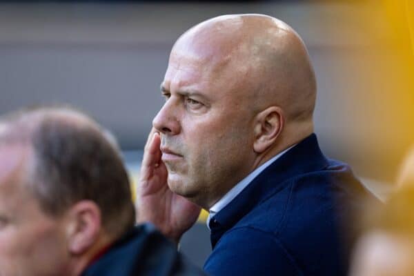 WOLVERHAMPTON, ENGLAND - Saturday, September 28, 2024: Liverpool's head coach Arne Slot during the FA Premier League match between Wolverhampton Wanderers FC and Liverpool FC at Molineux Stadium. (Photo by David Rawcliffe/Propaganda)