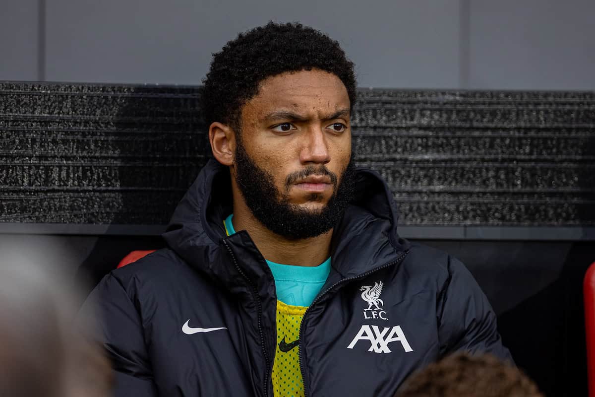 SOUTHAMPTON, ENGLAND - Sunday, November 24, 2024: Liverpool's substitute Joe Gomez on the bench before the FA Premier League match between Southampton FC and Liverpool FC at St Mary's Stadium. (Photo by David Rawcliffe/Propaganda)