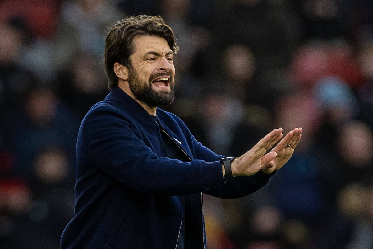 SOUTHAMPTON, ENGLAND - Sunday, November 24, 2024: Southampton's manager Russell Martin during the FA Premier League match between Southampton FC and Liverpool FC at St Mary's Stadium. (Photo by David Rawcliffe/Propaganda)