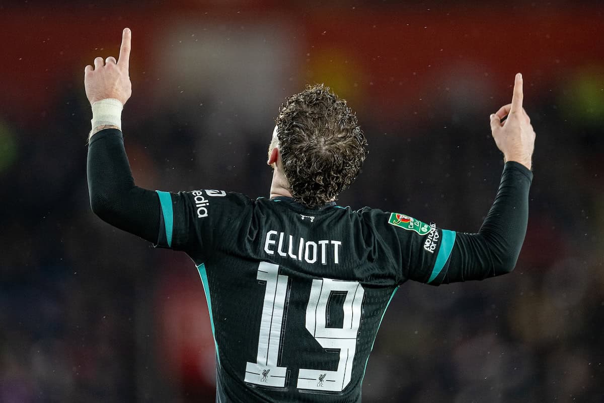 SOUTHAMPTON, ENGLAND - Tuesday, December 17, 2024: Liverpool's Harvey Elliott celebrates after scoring the second goal during the Football League Cup Quarter-Final match between Southampton FC and Liverpool FC at St Mary's Stadium. (Photo by David Rawcliffe/Propaganda)