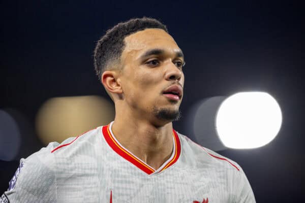 NOTTINGHAM, ENGLAND - Tuesday, January 14, 2025: Liverpool's Trent Alexander-Arnold during the FA Premier League match between Nottingham Forest FC and Liverpool FC at the City Ground. The game ended in a 1-1 draw. (Photo by David Rawcliffe/Propaganda)