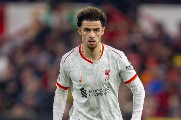 NOTTINGHAM, ENGLAND - Tuesday, January 14, 2025: Liverpool's Curtis Jones during the FA Premier League match between Nottingham Forest FC and Liverpool FC at the City Ground. The game ended in a 1-1 draw. (Photo by David Rawcliffe/Propaganda)