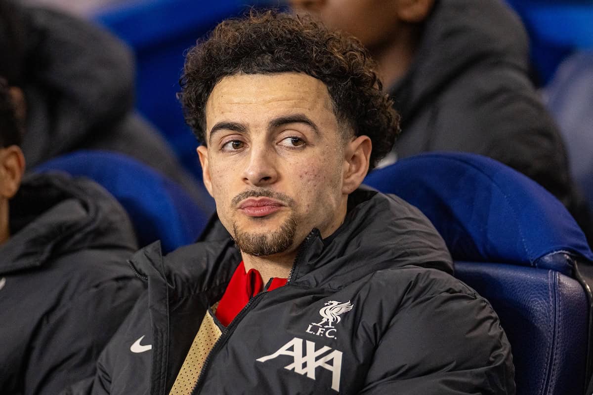 PARIS, FRANCE - Wednesday, March 5, 2025: Liverpool's substitute Curtis Jones on the bench before the UEFA Champions League Round of 16 1st Leg game between Paris Saint-Germain and Liverpool FC at the Parc des Princes. Liverpool won 1-0. (Photo by David Rawcliffe/Propaganda)