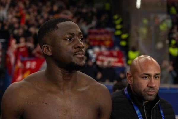 PARIS, FRANCE - Wednesday, March 5, 2025: Liverpool's Ibrahima Konaté celebrates after the UEFA Champions League Round of 16 1st Leg game between Paris Saint-Germain and Liverpool FC at the Parc des Princes. Liverpool won 1-0. (Photo by David Rawcliffe/Propaganda)