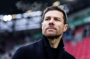 Augsburg, Deutschland. 13th Jan, 2024. Xabi Alonso (Trainer Bayer 04 Leverkusen) 1. Fussball Bundesliga: FC Augsburg – Bayer 04 Leverkusen, Augsburg, WWK Arena am 13.01.2024 DFL REGULATIONS PROHIBIT ANY USE OF PHOTOGRAPHS AS IMAGE SEQUENCES AND/OR QUASI-V