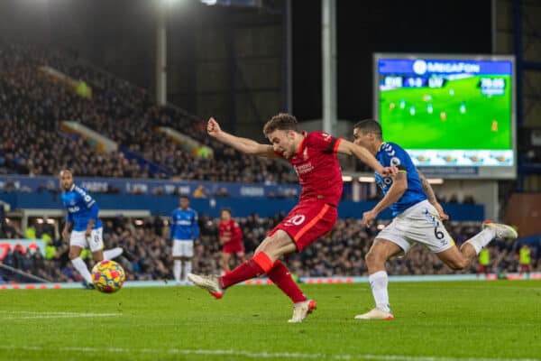 LIVERPOOL, ENGLAND - Wednesday, December 1, 2021: Liverpool's Diogo Jota scores the fourth goal during the FA Premier League match between Everton FC and Liverpool FC, the 239th Merseyside Derby, at Goodison Park. (Pic by David Rawcliffe/Propaganda)