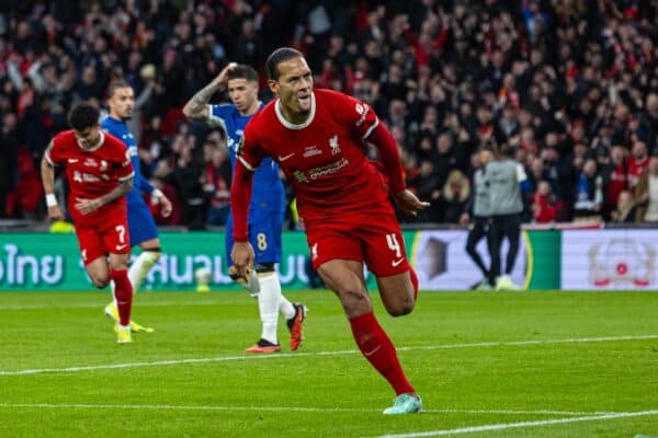 LONDRA, INGHILTERRA - domenica 25 febbraio 2024: il capitano del Liverpool Virgil van Dijk festeggia dopo aver segnato il primo gol, ma non è stato consentito dopo una revisione VAR, durante la partita finale della Football League Cup tra Chelsea FC e Liverpool FC allo stadio di Wembley. (Foto di David Rawcliffe/Propaganda)