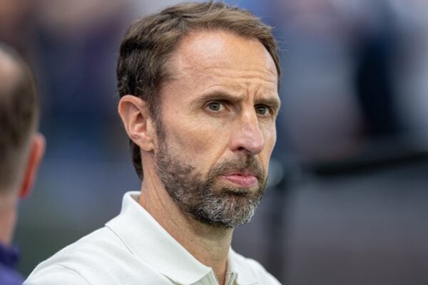 FRANKFURT, JERMAN - Kamis, 20 Juni 2024: Pelatih kepala Inggris Gareth Southgate selama pertandingan Grup C UEFA Euro 2024 antara Denmark dan Inggris di Waldstadion. (Foto oleh David Rawcliffe/Propaganda)