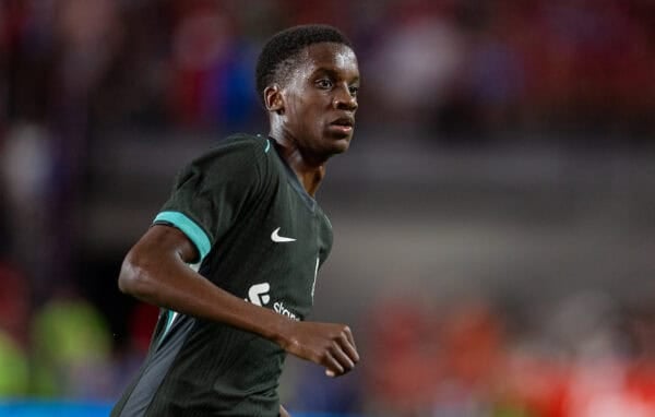 COLUMBIA - sabato 3 agosto 2024: Trey Nyoni del Liverpool durante una partita amichevole pre-campionato tra Liverpool FC e Manchester United FC allo stadio Williams-Brice l'undicesimo giorno del tour pre-campionato del club negli Stati Uniti. (Foto di David Rawcliffe/Propaganda)