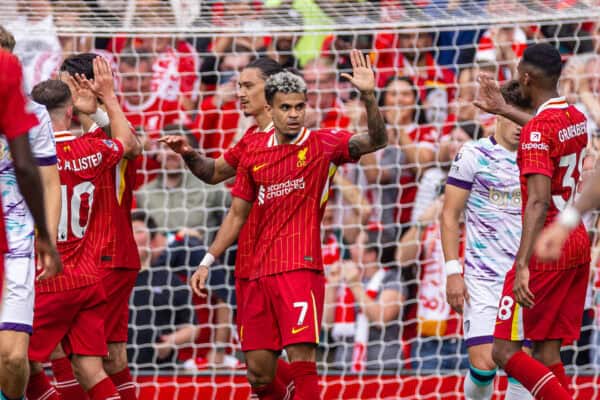 LIVERPOOL, INGHILTERRA - Sabato 21 settembre 2024: Luis Díaz del Liverpool esulta dopo aver segnato il secondo gol durante la partita della FA Premier League tra Liverpool FC e AFC Bournemouth ad Anfield. (Foto di David Rawcliffe/Propaganda)