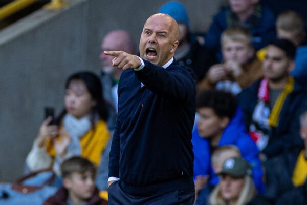 WOLVERHAMPTON, ENGLAND - Saturday, September 28, 2024: Liverpool's head coach Arne Slot during the FA Premier League match between Wolverhampton Wanderers FC and Liverpool FC at Molineux Stadium. (Photo by David Rawcliffe/Propaganda)