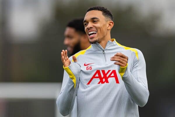 LIVERPOOL, INGGRIS - Selasa, 1 Oktober 2024: Pemain Liverpool Trent Alexander-Arnold selama sesi latihan di Pusat Pelatihan AXA menjelang pertandingan Liga Champions UEFA antara Liverpool FC dan Bologna FC. (Foto oleh David Rawcliffe/Propaganda)