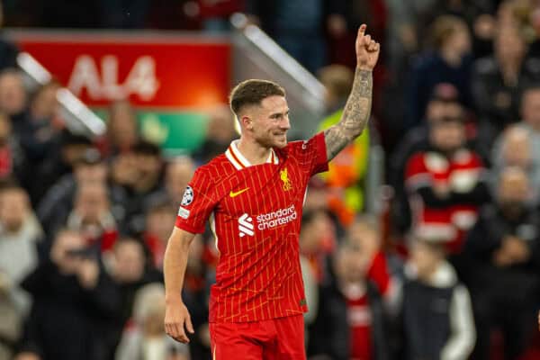 LIVERPOOL, INGHILTERRA - mercoledì 2 ottobre 2024: Alexis Mac Allister di Liverpool festeggia dopo aver segnato il primo gol durante la partita della UEFA Champions League tra Liverpool FC e Bologna FC 1909 ad Anfield. (Foto di David Rawcliffe/Propaganda)