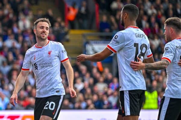 LONDRA, INGHILTERRA – Sabato 5 ottobre 2024: Diogo Jota del Liverpool festeggia dopo aver segnato il gol di apertura durante la partita della FA Premier League tra Crystal Palace FC e Liverpool FC al Selhurst Park. (Foto di David Rawcliffe/Propaganda)