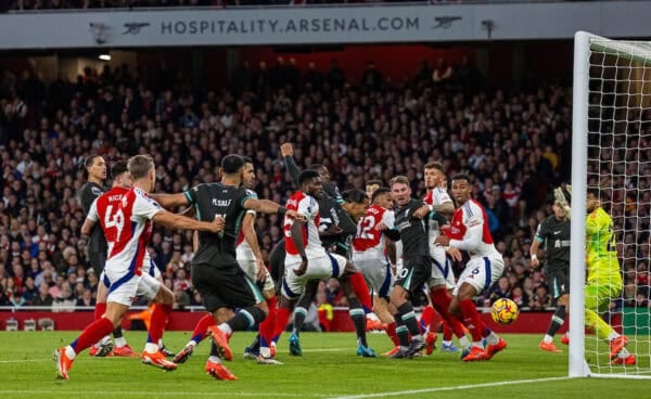 LONDON, ENGLAND - Sunday, October 27, 2024: Liverpool captain Virgil van Dijk scores the first equalizing goal during the FA Premier League match between Arsenal FC and Liverpool FC at the Emirates Stadium. (Photo by David Rawcliffe/Propaganda)