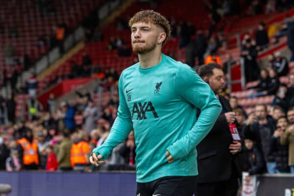 SOUTHAMPTON, ENGLAND - Sunday, November 24, 2024: Liverpool's Harvey Elliott during the pre-match warm-up before the FA Premier League match between Southampton FC and Liverpool FC at St Mary's Stadium. (Photo by David Rawcliffe/Propaganda)