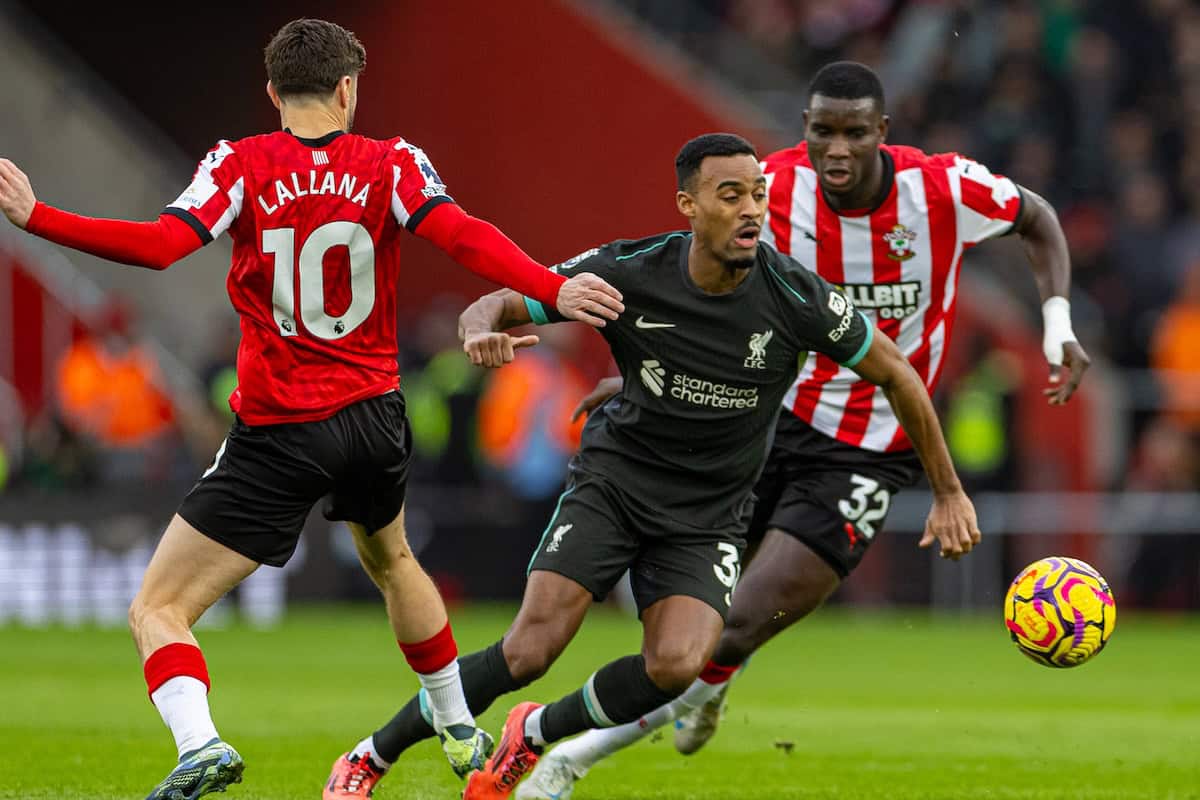 SOUTHAMPTON, ENGLAND - Sunday, November 24, 2024: Liverpool's Ryan Gravenberch during the FA Premier League match between Southampton FC and Liverpool FC at St Mary's Stadium. (Photo by David Rawcliffe/Propaganda)