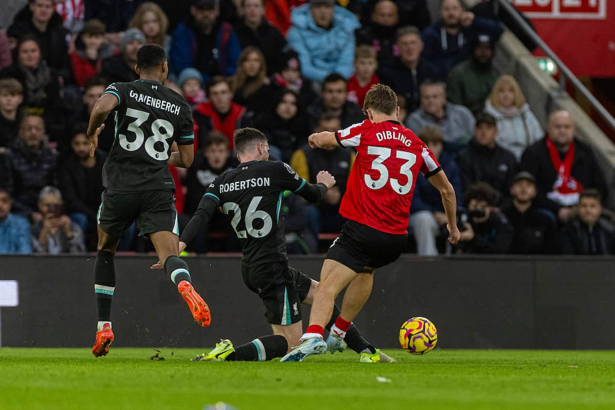 SOUTHAMPTON, ENGLAND - Sunday, November 24, 2024: Liverpool's Andy Robertson brings down Southampton's Tyler Dibling for a penalt during the FA Premier League match between Southampton FC and Liverpool FC at St Mary's Stadium. (Photo by David Rawcliffe/Propaganda)