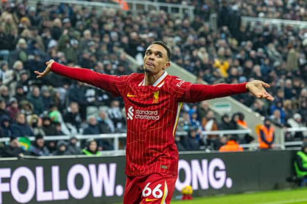 NEWCASTLE-UPON-TYNE, ENGLAND - Wednesday, December 4, 2024: Liverpool's Trent Alexander-Arnold assisting his side's second equalising goal during the FA Premier League match between Newcastle United FC and Liverpool FC at St James' Park. (Photo by David Rawcliffe/Propaganda)