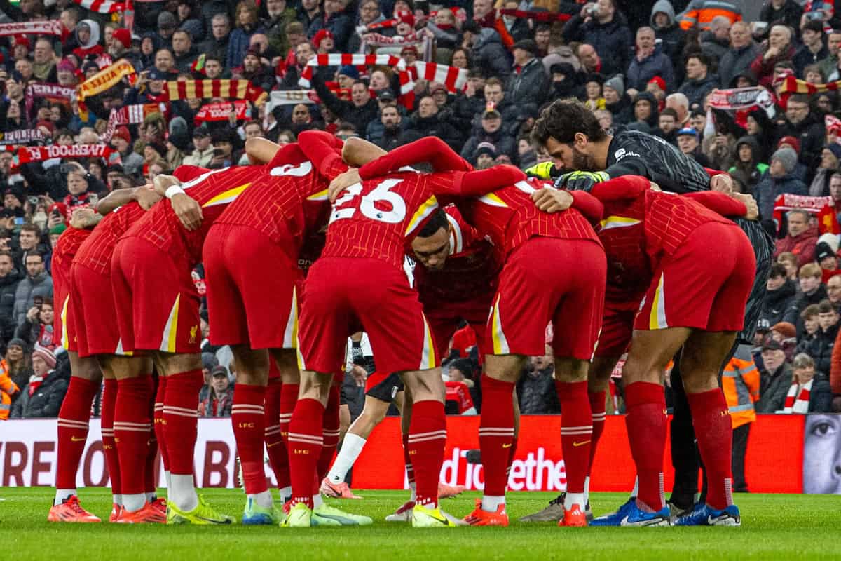 LIVERPOOL, ENGLAND - Saturday, December 14, 2024: Liverpool' players form a pre-match huddle before the FA Premier League match between Liverpool FC and Fulham FC at Anfield. (Photo by David Rawcliffe/Propaganda)