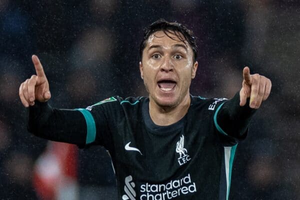 SOUTHAMPTON, ENGLAND - Tuesday December 17, 2024: Federico Chiesa of Liverpool during the Football League Cup Quarter Final match between Southampton FC and Liverpool FC at St Mary's Stadium. (Photo by David Rawcliffe/Propaganda)