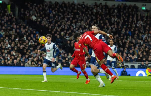 LONDON, ENGLAND - Sunday, December 22, 2024: Liverpool's Luis Díaz scores the first goal with a diving header during the FA Premier League match between Tottenham Hotspur FC and Liverpool FC at the Tottenham Hotspur Stadium. (Photo by David Rawcliffe/Propaganda)