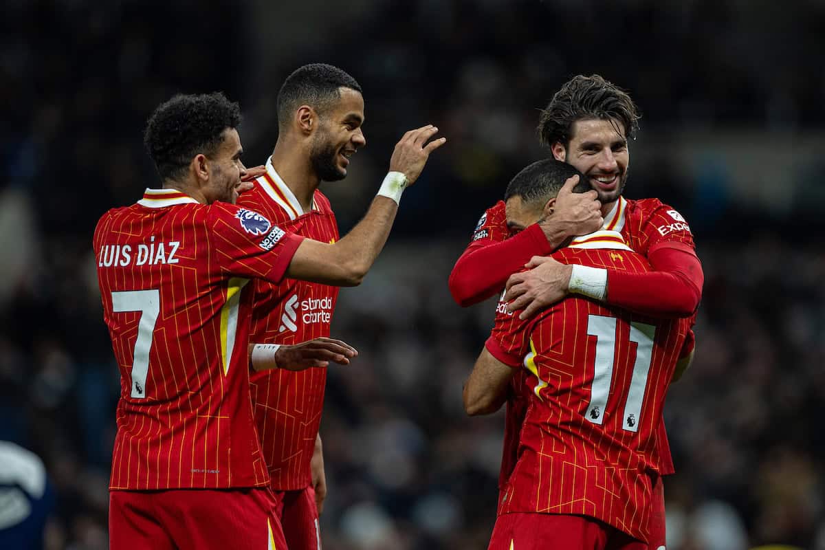 LONDON, ENGLAND - Sunday, December 22, 2024: Liverpool's Mohamed Salah celebrates after scoring his side's fifth goal during the FA Premier League match between Tottenham Hotspur FC and Liverpool FC at the Tottenham Hotspur Stadium. (Photo by David Rawcliffe/Propaganda)