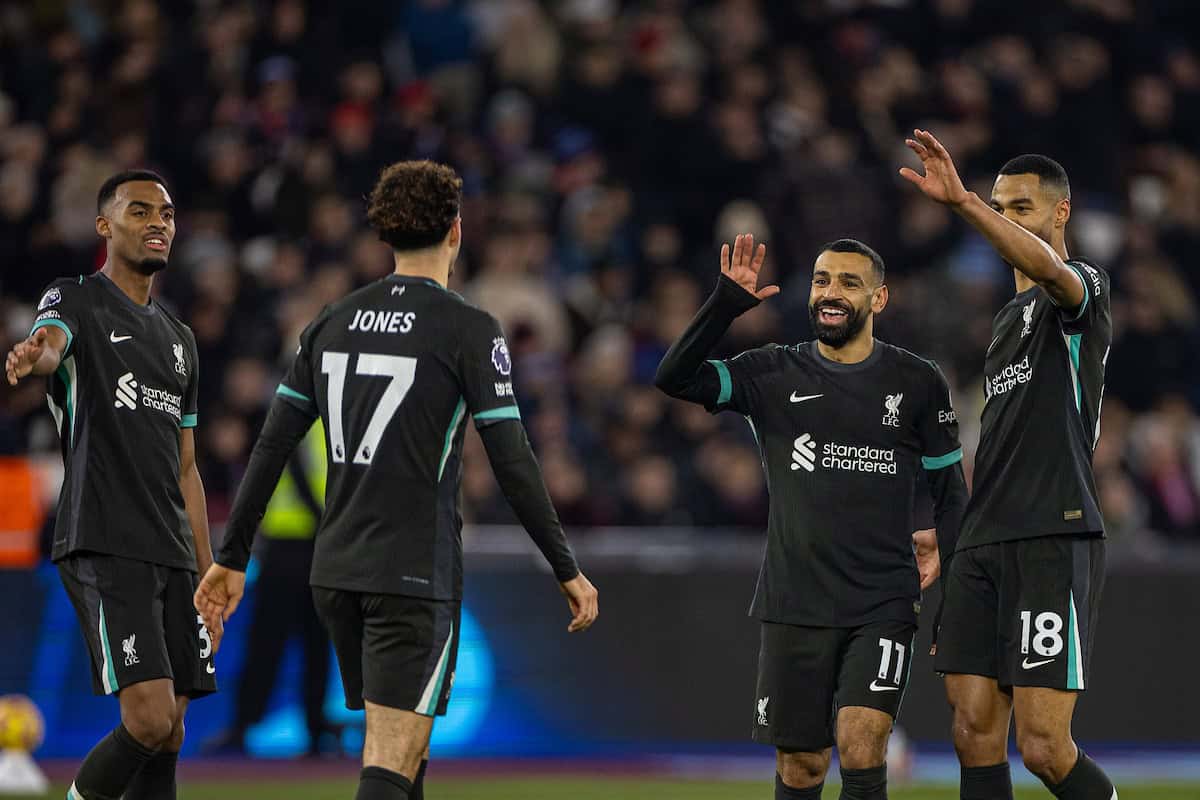 LONDON, ENGLAND - Sunday, December 29, 2024: Liverpool's Mohamed Salah celebrates after scoring the third goal, his 20th league goal of the season, during the FA Premier League match between West Ham United FC and Liverpool FC at the London Stadium. (Photo by David Rawcliffe/Propaganda)