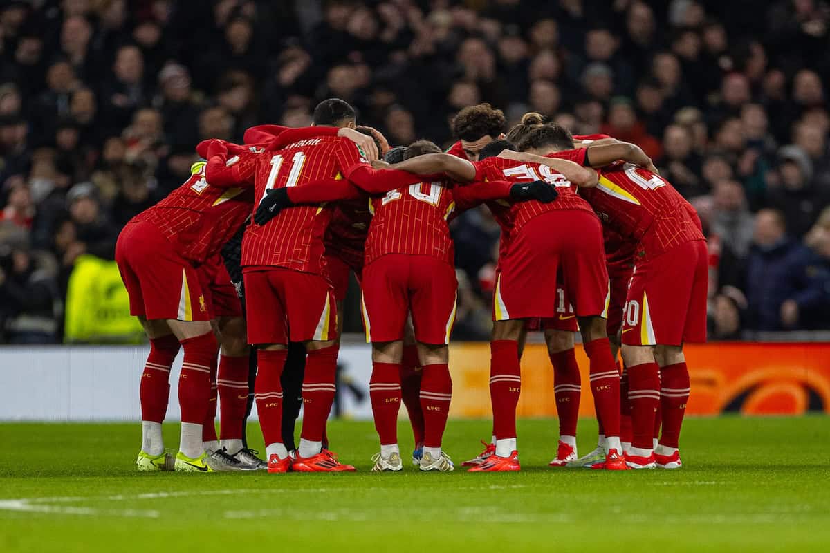 LONDON, ENGLAND - Wednesday, January 8, 2025: Liverpool players line-up for a team group photograph before the Football League Cup Semi-Final 1st Leg match between Tottenham Hotspur FC and Liverpool FC at the Tottenham Hotspur Stadium. (Photo by David Rawcliffe/Propaganda)