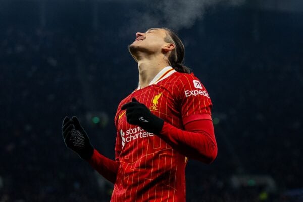 LONDON, ENGLAND - Wednesday, January 8, 2025: Liverpool's Darwin Núñez reacts after missing a chance during the Football League Cup Semi-Final 1st Leg match between Tottenham Hotspur FC and Liverpool FC at the Tottenham Hotspur Stadium. (Photo by David Rawcliffe/Propaganda)