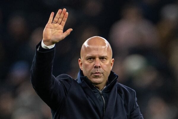 LONDON, ENGLAND - Wednesday, January 8, 2025: Liverpool's head coach Arne Slot waves to the supporters after the Football League Cup Semi-Final 1st Leg match between Tottenham Hotspur FC and Liverpool FC at the Tottenham Hotspur Stadium. (Photo by David Rawcliffe/Propaganda)