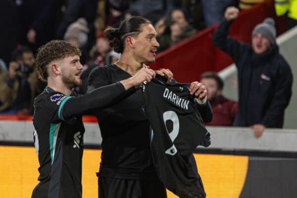 LONDON, ENGLAND - Saturday, January 18, 2025: Liverpool's Darwin Núñez celebrates after scoring the first goal during the FA Premier League match between Brentford FC and Liverpool FC at the Brentford Community Stadium. (Photo by David Rawcliffe/Propaganda)