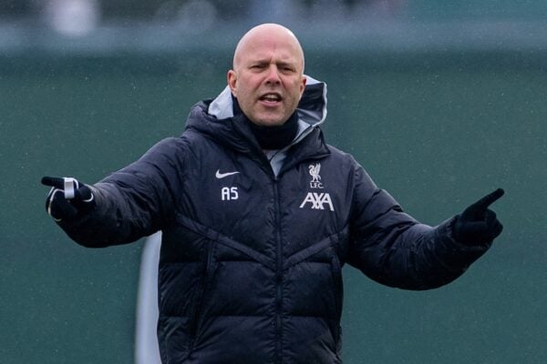 LIVERPOOL, ENGLAND - Monday, January 20, 2025: Liverpool's head coach Arne Slot during a training session at the AXA Training Centre ahead of the UEFA Champions League match between Liverpool FC and LOSC Lille. (Photo by David Rawcliffe/Propaganda)