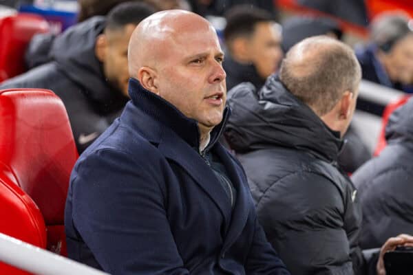 LIVERPOOL, ENGLAND - Tuesday, January 21, 2025: Liverpool's head coach Arne Slot before the UEFA Champions League game between Liverpool FC and Lille OSC at Anfield. (Photo by David Rawcliffe/Propaganda)