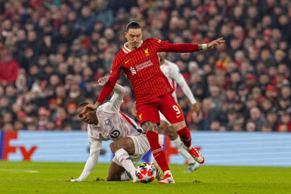 LIVERPOOL, ENGLAND - Tuesday, January 21, 2025: Liverpool's Darwin Núñez (R) is challenged by Lille's Bafodé Diakité during the UEFA Champions League game between Liverpool FC and Lille OSC at Anfield. (Photo by David Rawcliffe/Propaganda)