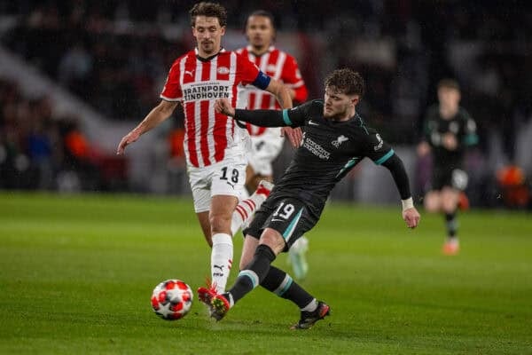 EINDHOVEN, NETHERLANDS - Wednesday, January 29, 2025: Liverpool's Harvey Elliott (R) is challenged by PSV Eindhoven's Olivier Boscagli during the UEFA Champions League Matchday 8 game between PSV Eindhoven and Liverpool FC at the Philips Stadion. (Photo by David Rawcliffe/Propaganda)