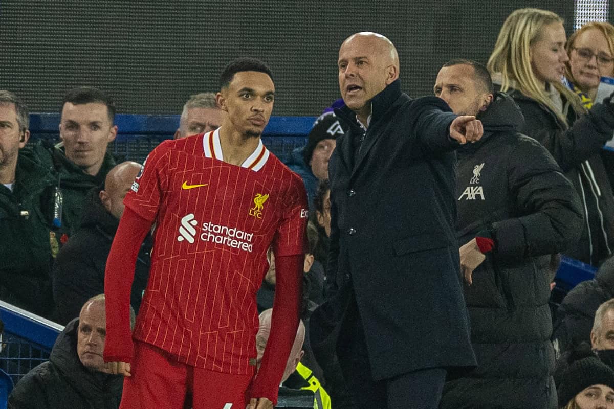 LIVERPOOL, ENGLAND - Wednesday, February 12, 2025: Liverpool's head coach Arne Slot prepares to bring on substitute Trent Alexander-Arnold during the FA Premier League match between Everton FC and Liverpool FC, the 245th Merseyside Derby and the last one at Goodison Park. (Photo by David Rawcliffe/Propaganda)