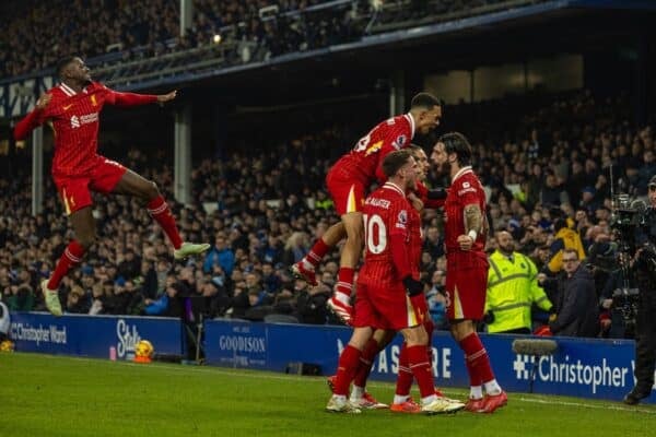 LIVERPOOL, ENGLAND - Wednesday, February 12, 2025: Liverpool's Mohamed Salah celebrates after scoring his side's second goal during the FA Premier League match between Everton FC and Liverpool FC, the 245th Merseyside Derby and the last one at Goodison Park. (Photo by David Rawcliffe/Propaganda)