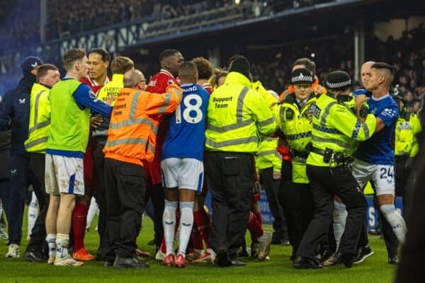 LIVERPOOL, ENGLAND - Wednesday, February 12, 2025: Players clash after the FA Premier League match between Everton FC and Liverpool FC, the 245th Merseyside Derby and the last one at Goodison Park. (Photo by David Rawcliffe/Propaganda)