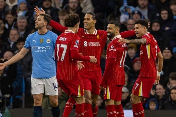 MANCHESTER, ENGLAND - Sunday, February 23, 2025: Liverpool's Mohamed Salah celebrates after scoring the first goal during the FA Premier League match between Manchester City FC and Liverpool FC at the City of Manchester Stadium. (Photo by David Rawcliffe/Propaganda)