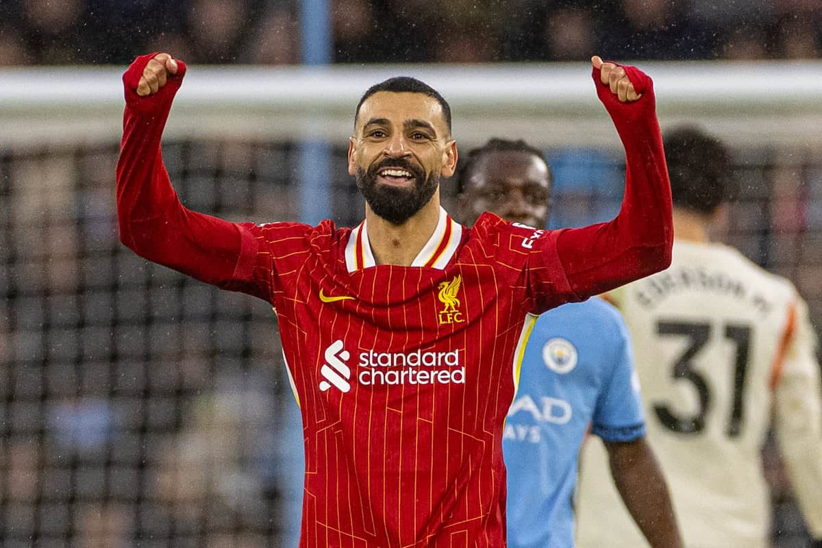 MANCHESTER, ENGLAND - Sunday, February 23, 2025: Liverpool's Mohamed Salah celebrates after assisting the second goal during the FA Premier League match between Manchester City FC and Liverpool FC at the City of Manchester Stadium. (Photo by David Rawcliffe/Propaganda)