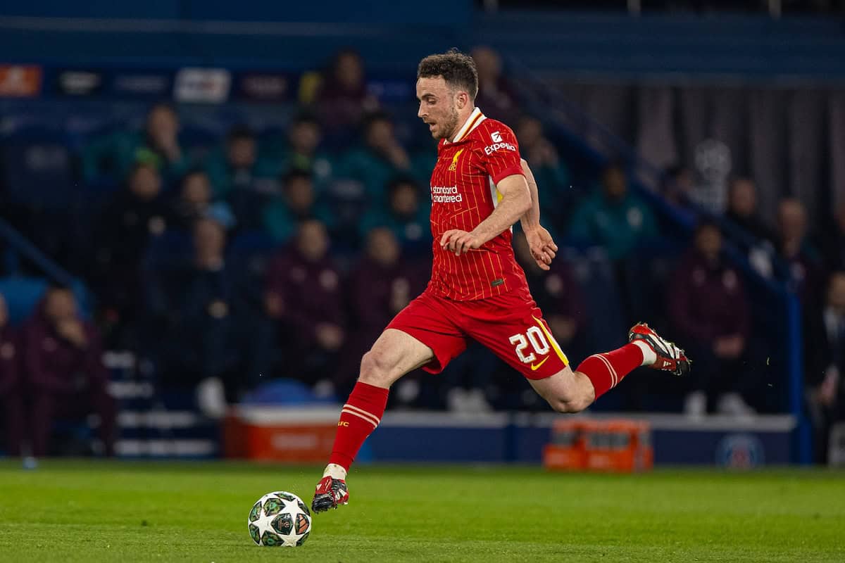 PARIS, FRANCE - Wednesday, March 5, 2025: Liverpool's Diogo Jota during the UEFA Champions League Round of 16 1st Leg game between Paris Saint-Germain and Liverpool FC at the Parc des Princes. (Photo by David Rawcliffe/Propaganda)